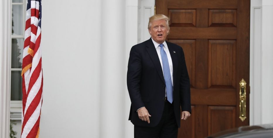 Вашингтон пост: Трампов шеф комуникација дао отказ, могућ почетак озбиљних промена Трампове администрације Вашингтон пост: Трампов шеф комуникација дао отказ, могућ почетак озбиљних промена Трампове администрације