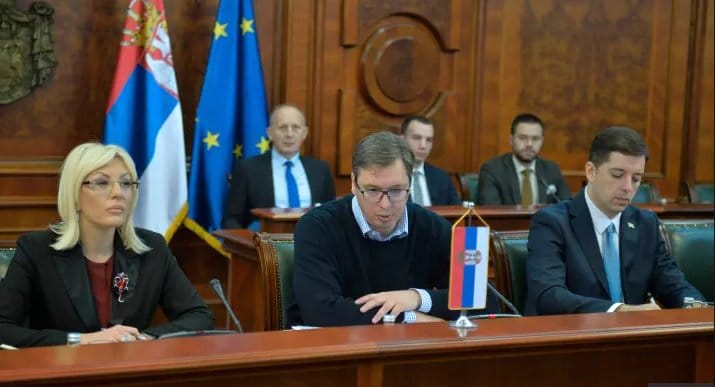 Вучић: Србија неће мењати своје приоритете и циљеве (наставља велеиздају и стварање Велике Албаније) Вучић: Србија неће мењати своје приоритете и циљеве (наставља велеиздају и стварање Велике Албаније)