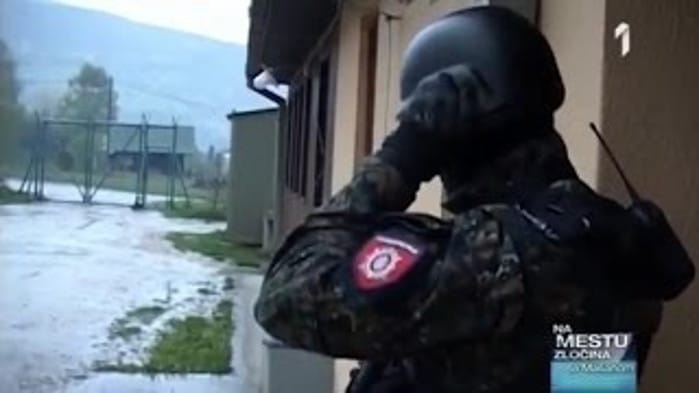 Обука специјалистичке јединице ЖАНДАРМЕРИЈЕ (видео) Обука специјалистичке јединице ЖАНДАРМЕРИЈЕ (видео)