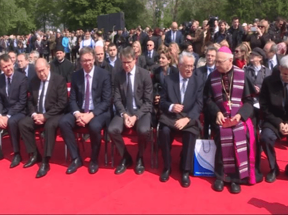 БАЧКИ ЈАРАК: Још један НЕУСПЕО ПОКУШАЈ ВУЧИЋА И НЕМАЦА да Србе прогласе злочинцима „на државном нивоу“ БАЧКИ ЈАРАК: Још један НЕУСПЕО ПОКУШАЈ ВУЧИЋА И НЕМАЦА да Србе прогласе злочинцима „на државном нивоу“