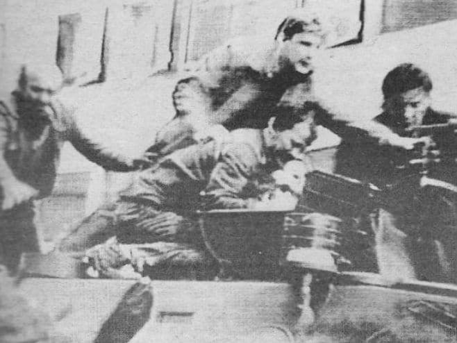 Прије 26 година убијен први војник ЈНА Сашко Гешовски Прије 26 година убијен први војник ЈНА Сашко Гешовски