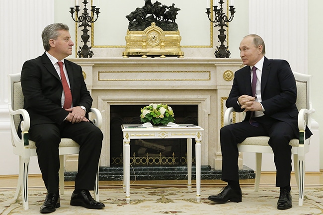 Путин пожелео Иванову да се ситуација у Македонији развија у складу са њеним Уставом Путин пожелео Иванову да се ситуација у Македонији развија у складу са њеним Уставом