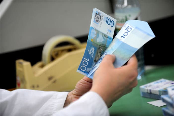 За два месеца, радницима "Гоше" исплаћено целих 100 динара За два месеца, радницима "Гоше" исплаћено целих 100 динара