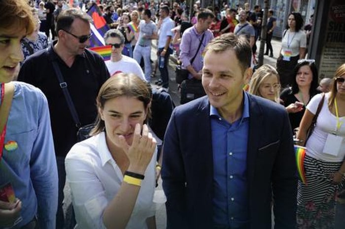 ЈЕДАН ОД НАЈОЗБИЉНИЈИХ КАНДИДАТА: Синиша Мали, нови шеф кабинета Ане Брнабић? ЈЕДАН ОД НАЈОЗБИЉНИЈИХ КАНДИДАТА: Синиша Мали, нови шеф кабинета Ане Брнабић?