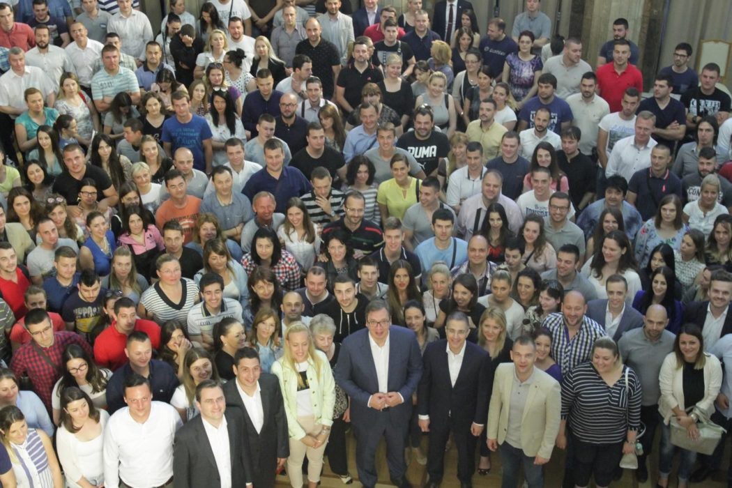Где вам је бре штафета младости и слет? Срам вас било! Где вам је бре штафета младости и слет? Срам вас било!