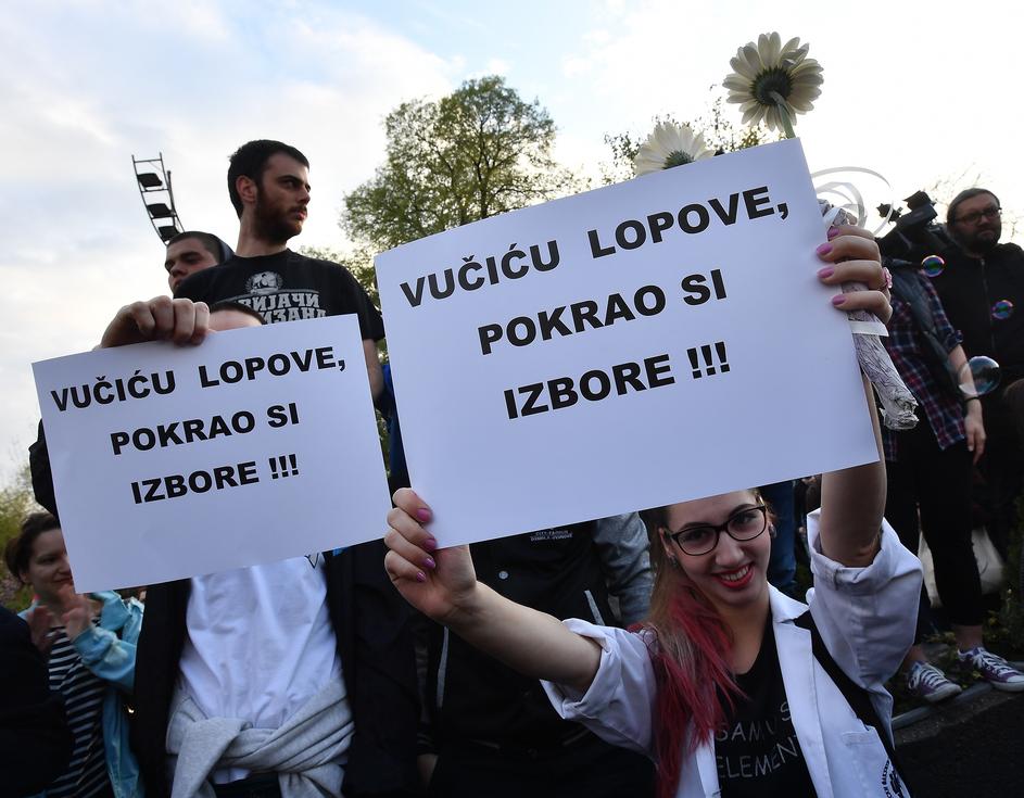 Протест на „дан лажне инаугурације председника изабраног на нелегитимним изборима“ Протест на „дан лажне инаугурације председника изабраног на нелегитимним изборима“