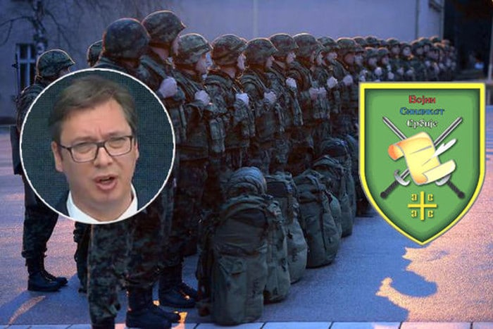 ВУЧИЋ ПОНОВО НАСАМАРИО ВОЈСКУ: Војницима, официрима и подофицирима опет смањена плата ВУЧИЋ ПОНОВО НАСАМАРИО ВОЈСКУ: Војницима, официрима и подофицирима опет смањена плата