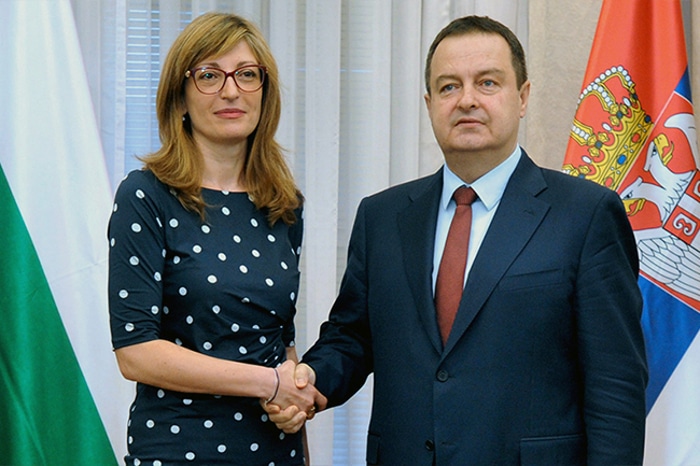 Ти говнару један педофилски 50 милиона евра из руске банке да вратиш Србији