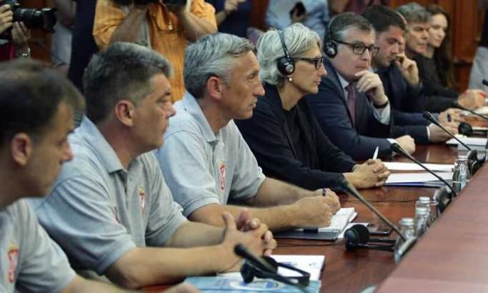 Сукоб вођа синдиката Фијата: На суд због потписа Сукоб вођа синдиката Фијата: На суд због потписа