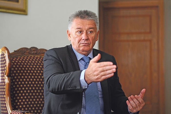 ВЕЉА ИЛИЋ ОШТРО ПО НАПРДЊАЦИМА У ЧАЧКУ: Нарко-дилери, лубеничари, лимари и тапетари не могу да воде мој град! ВЕЉА ИЛИЋ ОШТРО ПО НАПРДЊАЦИМА У ЧАЧКУ: Нарко-дилери, лубеничари, лимари и тапетари не могу да воде мој град!