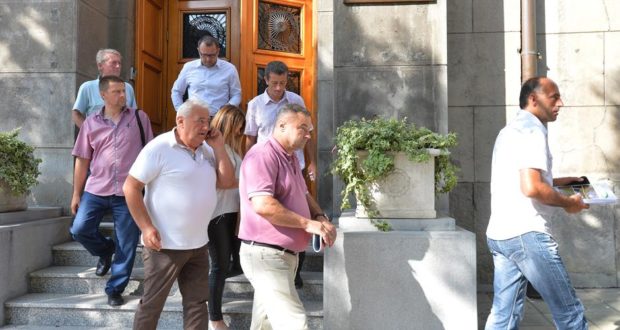 Малинари поново траже састанак са Вучићем и Брнабић Малинари поново траже састанак са Вучићем и Брнабић
