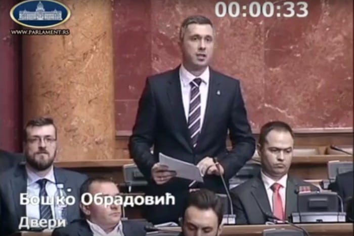 ,,Ви ћете због уласка Србије у ЕУ да продате рођеног оца и мајку!'' (видео) ,,Ви ћете због уласка Србије у ЕУ да продате рођеног оца и мајку!'' (видео)