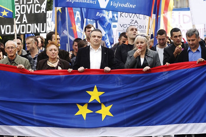 Забраните сепартистички покрет или да народ узима ствар у своје руке! Забраните сепартистички покрет или да народ узима ствар у своје руке!