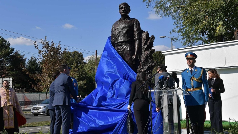 У Београду откривен споменик мајору Милану Тепићу У Београду откривен споменик мајору Милану Тепићу