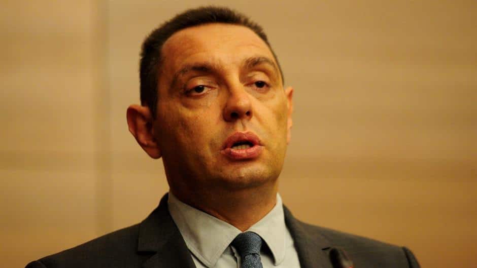 Овог лопова и шпијуна још нисте ухапсили? Овог лопова и шпијуна још нисте ухапсили?