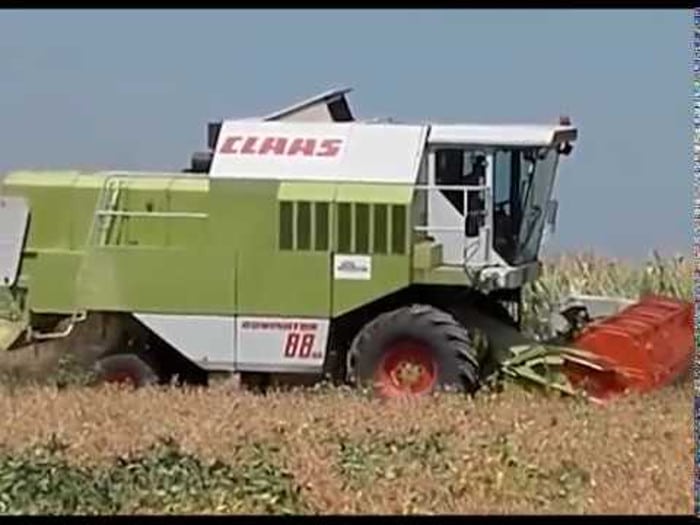 Завршена жетва сунцокрета и соје (видео) Завршена жетва сунцокрета и соје (видео)