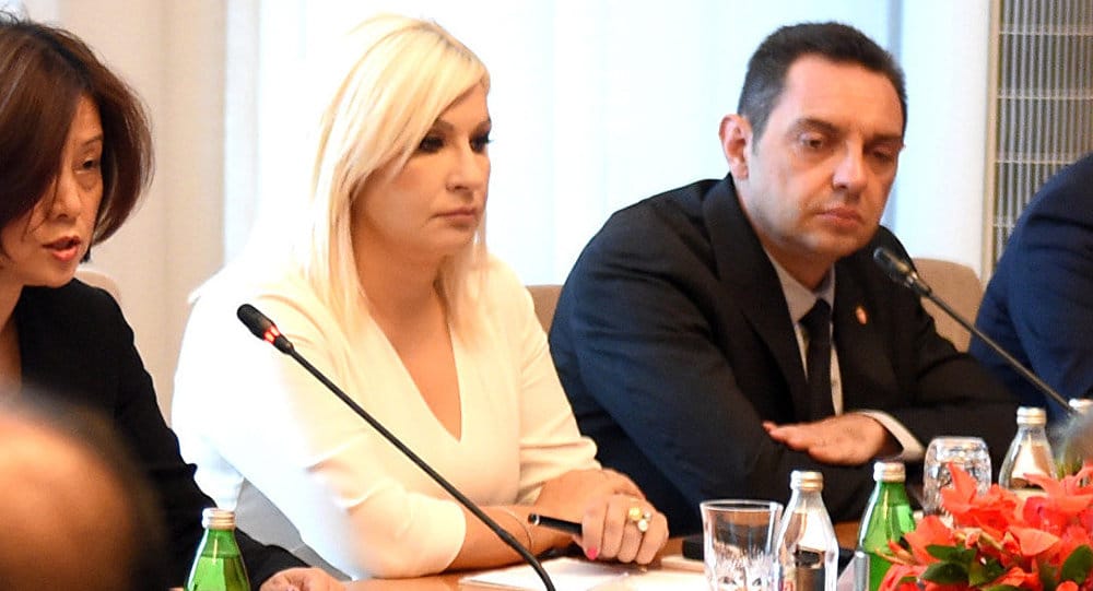 Сукоб Михајловићева - Вулин тресе Владу Сукоб Михајловићева - Вулин тресе Владу
