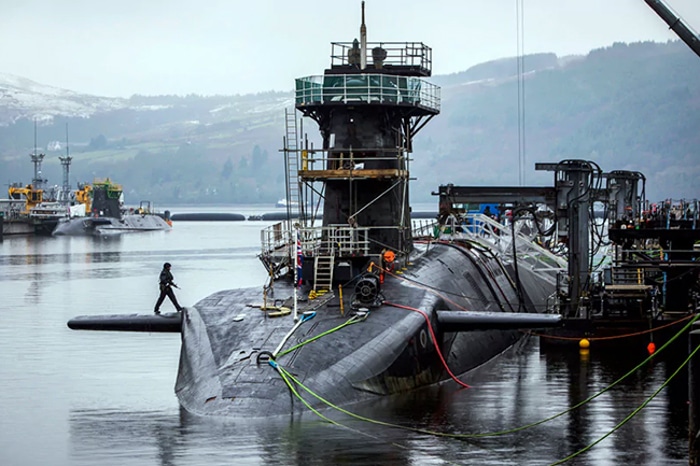 Кокаинске и сексуалне баханалије у британској нуклеарној подморници HMS Vigilant Кокаинске и сексуалне баханалије у британској нуклеарној подморници HMS Vigilant