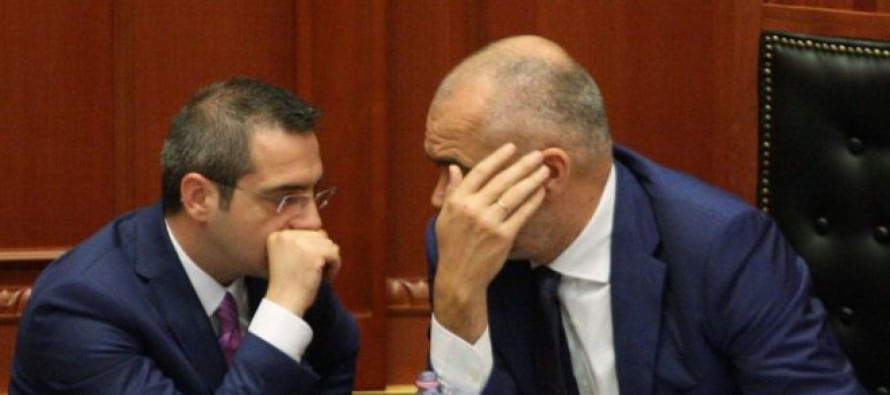 Влада Едија Раме умешана у међународну трговину дрогом и оружјем Влада Едија Раме умешана у међународну трговину дрогом и оружјем