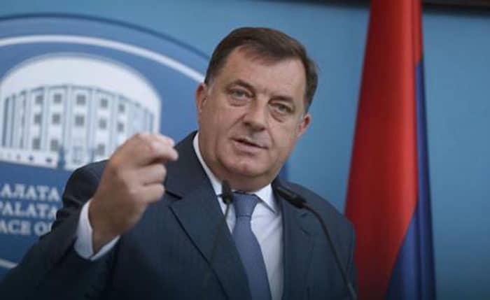 Додик: Председништво БиХ више не постоји, а да су томе највише допринели Урсула фон дер Лајен и Шарл Мишел Додик: Председништво БиХ више не постоји, а да су томе највише допринели Урсула фон дер Лајен и Шарл Мишел