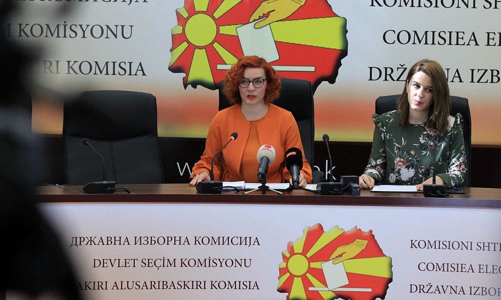 ИЗБОРИ У МАКЕДОНИЈИ: Туча на гласачком месту за локалне изборе, пријаве због мита ИЗБОРИ У МАКЕДОНИЈИ: Туча на гласачком месту за локалне изборе, пријаве због мита
