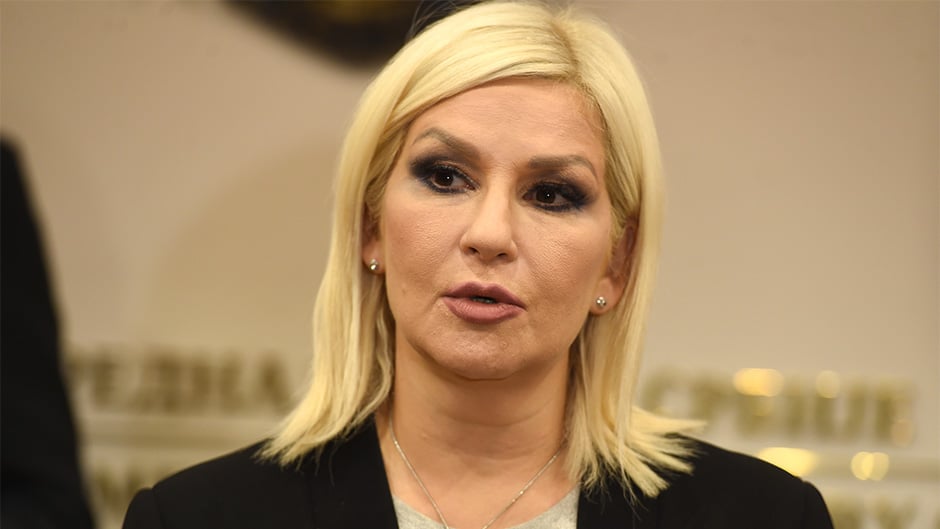 Не траба скоту ни духовник ни психолог већ да је Бибан пелцује против беснила! Не траба скоту ни духовник ни психолог већ да је Бибан пелцује против беснила!