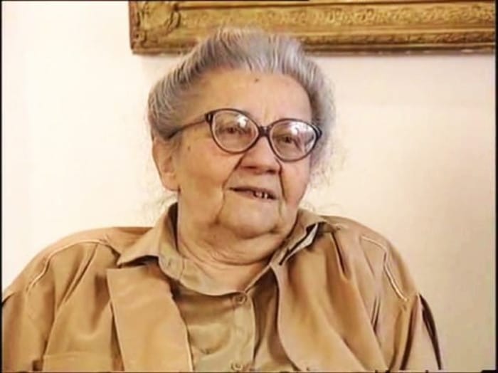 Бранислава Божиновић – жена која је доказала да је српски језик најстарији на свету Бранислава Божиновић – жена која је доказала да је српски језик најстарији на свету