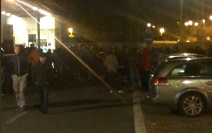 Протест радника Поште: Траже веће зараде и стручне кадрове Протест радника Поште: Траже веће зараде и стручне кадрове