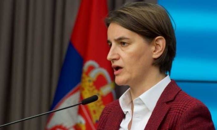 Коме ти МУТАВА несрећнице будеш подизала стандард кукала му мајка! Коме ти МУТАВА несрећнице будеш подизала стандард кукала му мајка!