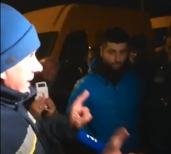 Бунт радника Поште: "Нећу да радим за Вучића и Немце, хоћу за себе и своју породицу!" (видео) Бунт радника Поште: "Нећу да радим за Вучића и Немце, хоћу за себе и своју породицу!" (видео)