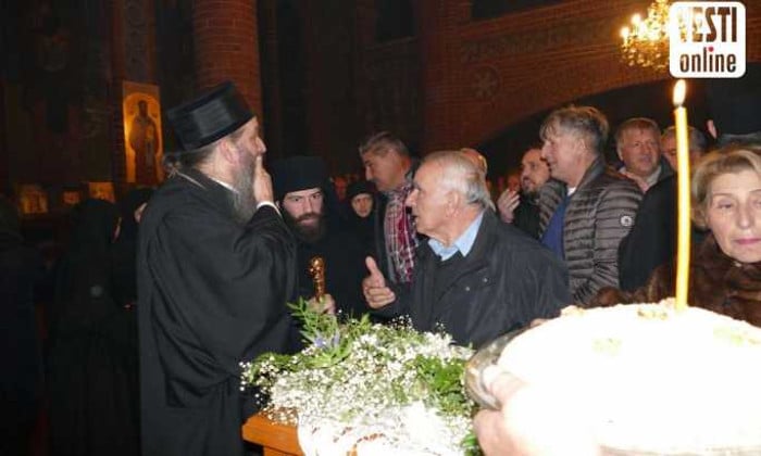 Владика екумениста и папољубац прави раскол међу верним народом у Немачкој Владика екумениста и папољубац прави раскол међу верним народом у Немачкој