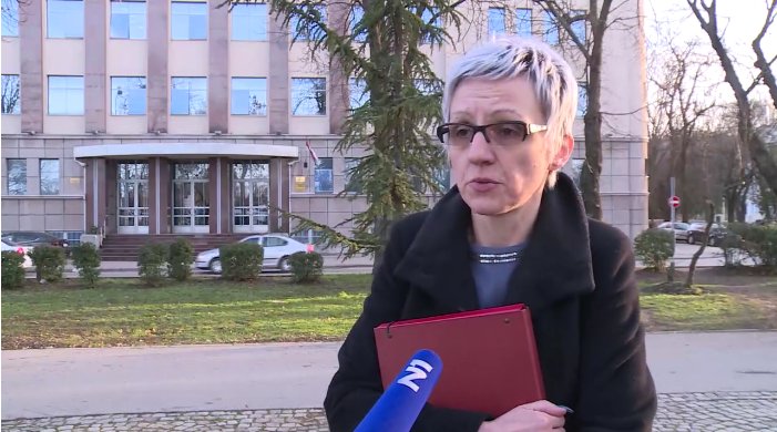 Трећи пут штрајкује глађу, указивала на неправилности у суду Трећи пут штрајкује глађу, указивала на неправилности у суду
