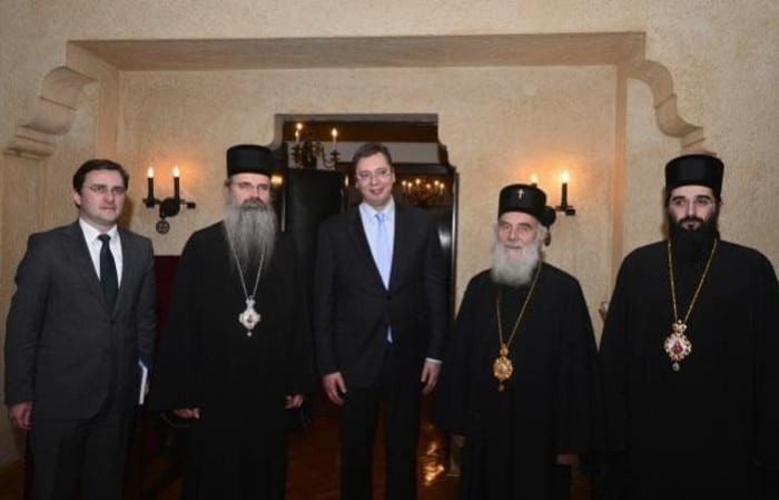 Црква и Вучић: Опело за издајника Црква и Вучић: Опело за издајника