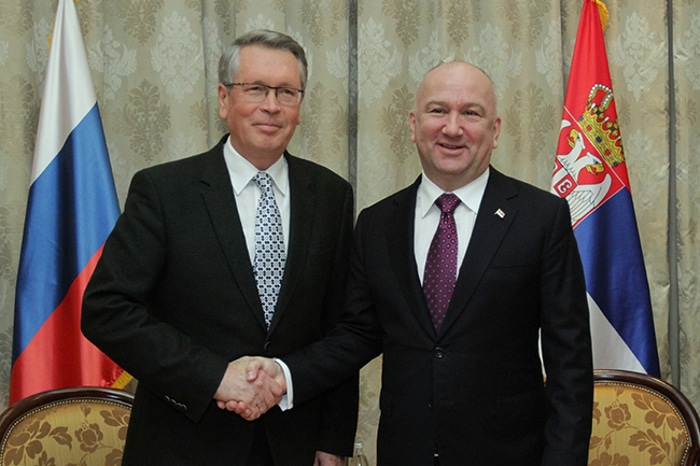 Поповићу, објасни де дедер нама неукима шта је то "дигитална економија" Поповићу, објасни де дедер нама неукима шта је то "дигитална економија"