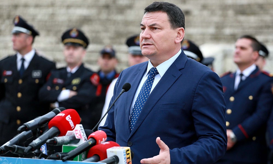 У Албанији смењен шеф полиције због трговине наркотицима У Албанији смењен шеф полиције због трговине наркотицима
