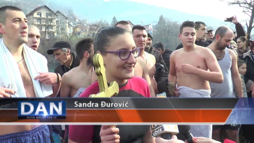 Пливање за часни крст у Прибоју и Пријепољу (видео) Пливање за часни крст у Прибоју и Пријепољу (видео)