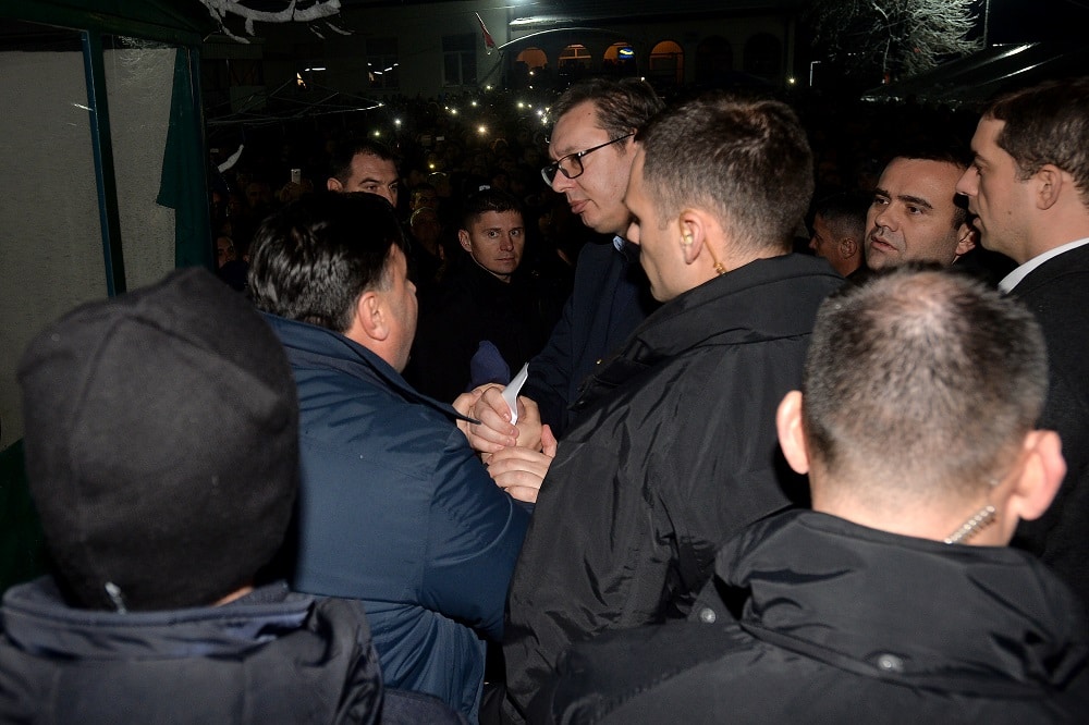 Осим полагања венца, Вучић није ни поменуо Оливера Ивановића у разговорима са грађанима Осим полагања венца, Вучић није ни поменуо Оливера Ивановића у разговорима са грађанима