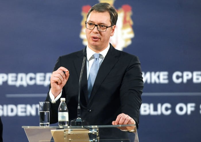 Па управо си ти од Србије направио земљу мафијаша и убица, најопасније ти запошљаваш! Па управо си ти од Србије направио земљу мафијаша и убица, најопасније ти запошљаваш!