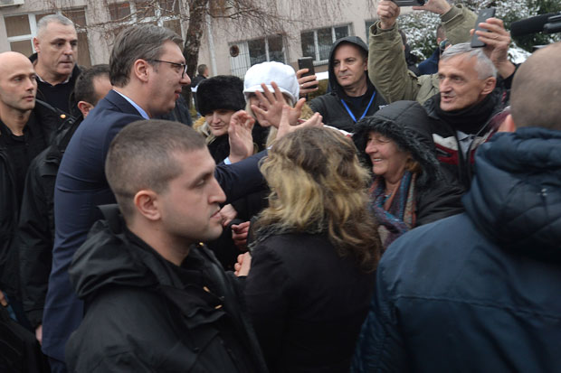 Ти на Косову ниси да би одао пошту Ивановићу, већ да водиш изборну кампању Ти на Косову ниси да би одао пошту Ивановићу, већ да водиш изборну кампању