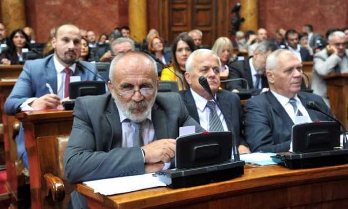 Напредна лоповска фукара тера младе са села! Напредна лоповска фукара тера младе са села!