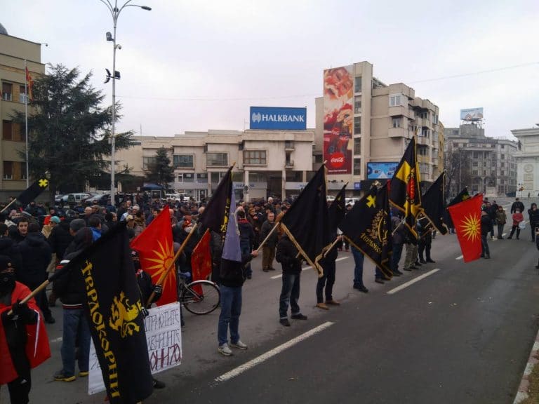 Протест у Скопљу: Македонци се боје да њихова земља постаје трећа албанска држава Протест у Скопљу: Македонци се боје да њихова земља постаје трећа албанска држава