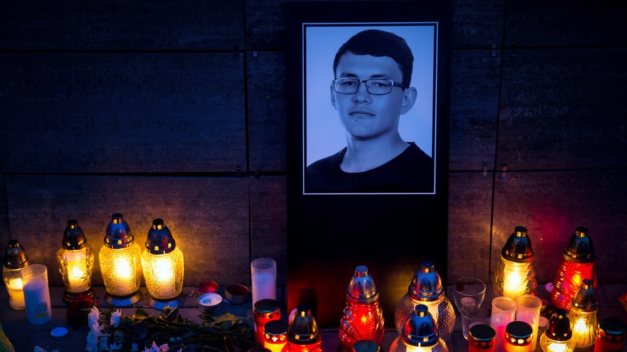 И у ЕУ убијају новинаре: Убијени истраживачки новинар и његова девојка И у ЕУ убијају новинаре: Убијени истраживачки новинар и његова девојка