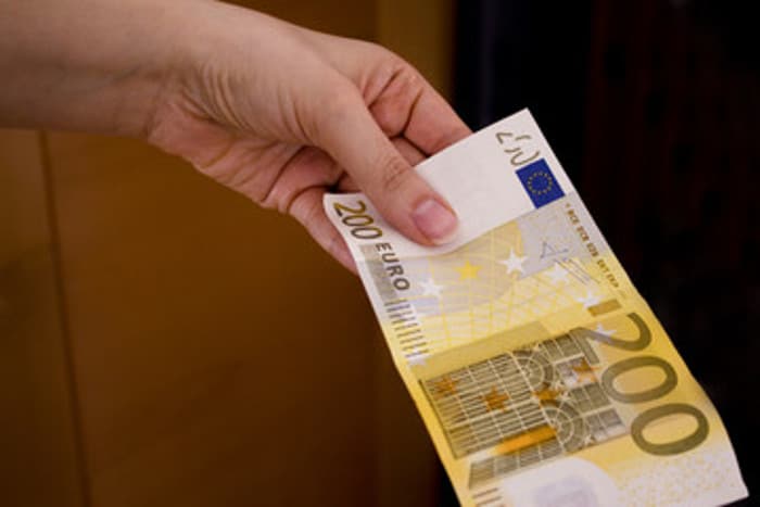 Како до породице и деце са 200 евра плате Како до породице и деце са 200 евра плате
