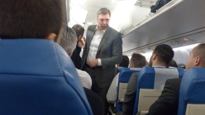 Вучић у Њујорку тајно са неким планира комадање Србије Вучић у Њујорку тајно са неким планира комадање Србије