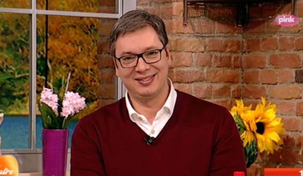 МУКИЦА: Тата му за рођендан донео мамину шерпицу са пуњеним лигњама (видео) МУКИЦА: Тата му за рођендан донео мамину шерпицу са пуњеним лигњама (видео)