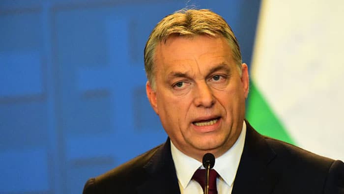 Орбан: ЕУ хоће да нам убаци 10.000 миграната, али ми нећемо правити рај за мигранте Орбан: ЕУ хоће да нам убаци 10.000 миграната, али ми нећемо правити рај за мигранте