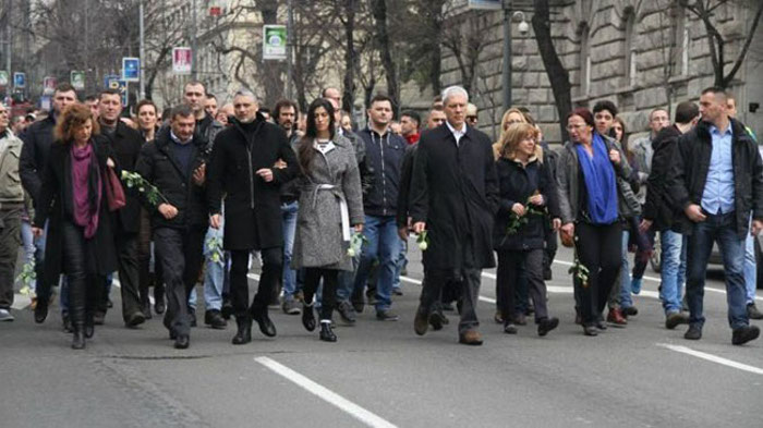 Убице се заиста увек враћају на место злочина Убице се заиста увек враћају на место злочина