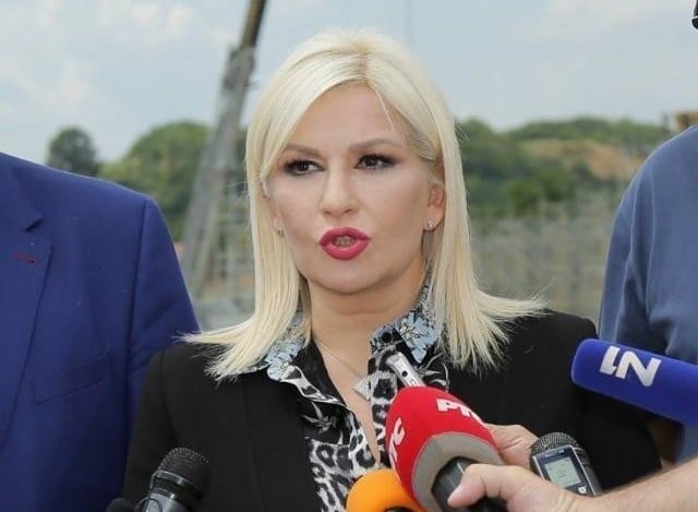 Новим ЗАКОНОМ О ПУТЕВИМА приватне парцеле постају државне Новим ЗАКОНОМ О ПУТЕВИМА приватне парцеле постају државне