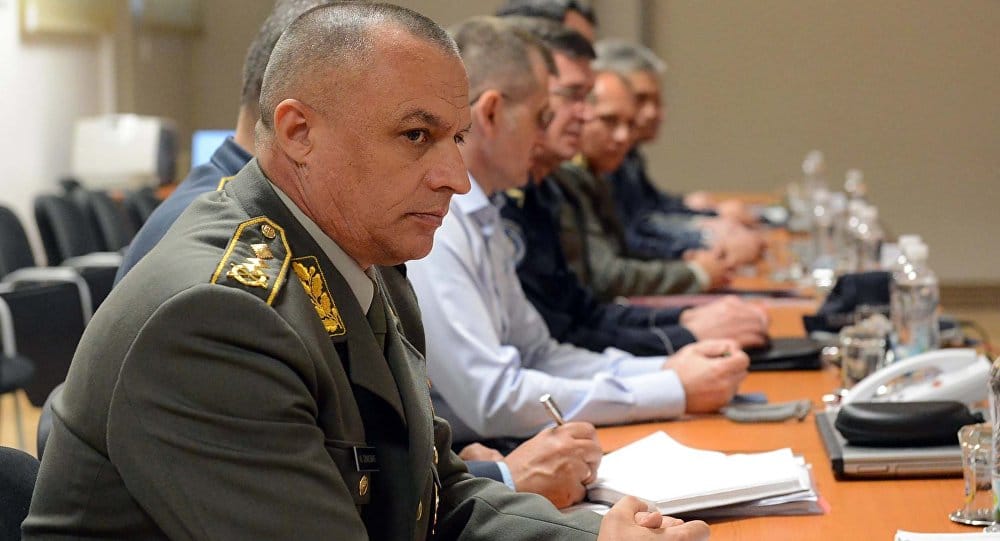 Господо официри и полицајци, за очување територијалног интегритета ХАПСИТЕ ВУЧИЋА и његову банду Господо официри и полицајци, за очување територијалног интегритета ХАПСИТЕ ВУЧИЋА и његову банду