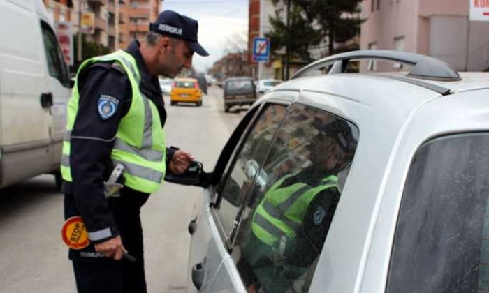 Одузимање дозволе, 150.000 динара, затвор до 60 дана: Нисте ни знали да је ово кажњиво Одузимање дозволе, 150.000 динара, затвор до 60 дана: Нисте ни знали да је ово кажњиво